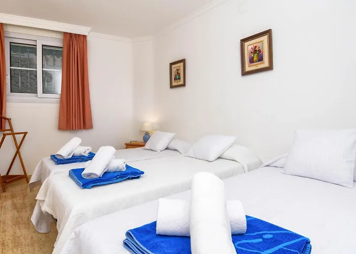 Appartement Poolbeach V By Aguilarent