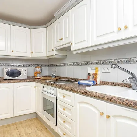 Poolbeach V By Aguilarent מוריירה